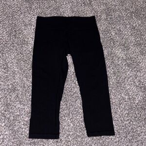 Lululemon capri black leggings